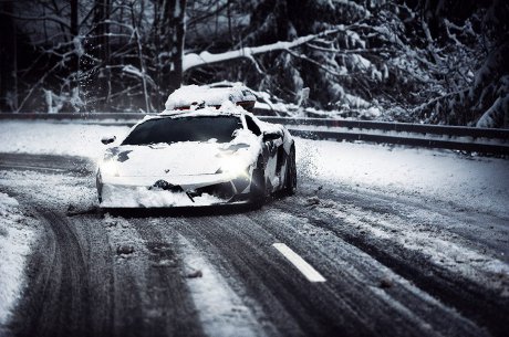 Дрифтиращо Lamborghini Gallardo