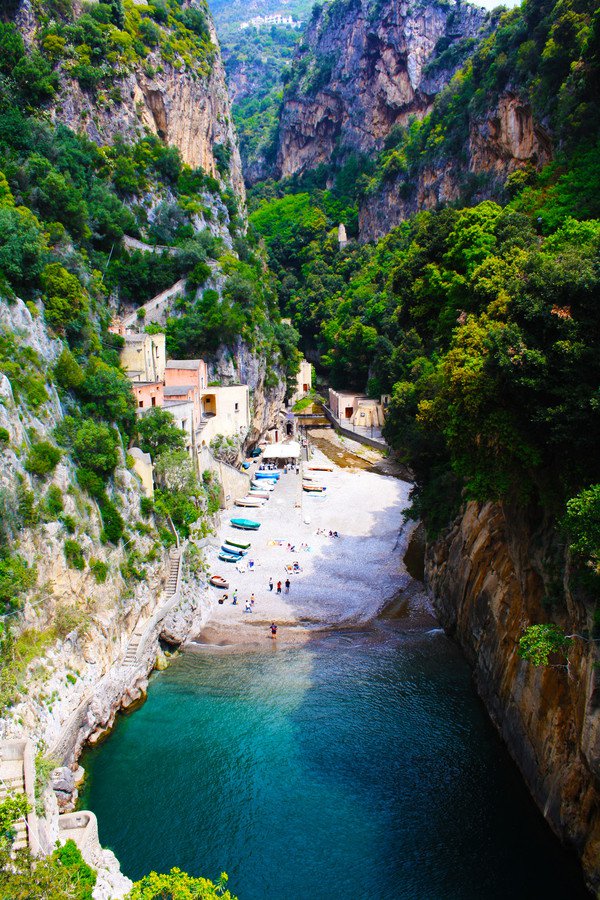 Райски бряг Фуроре Италия