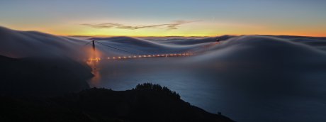 Golden Gate bridge в мъгла
