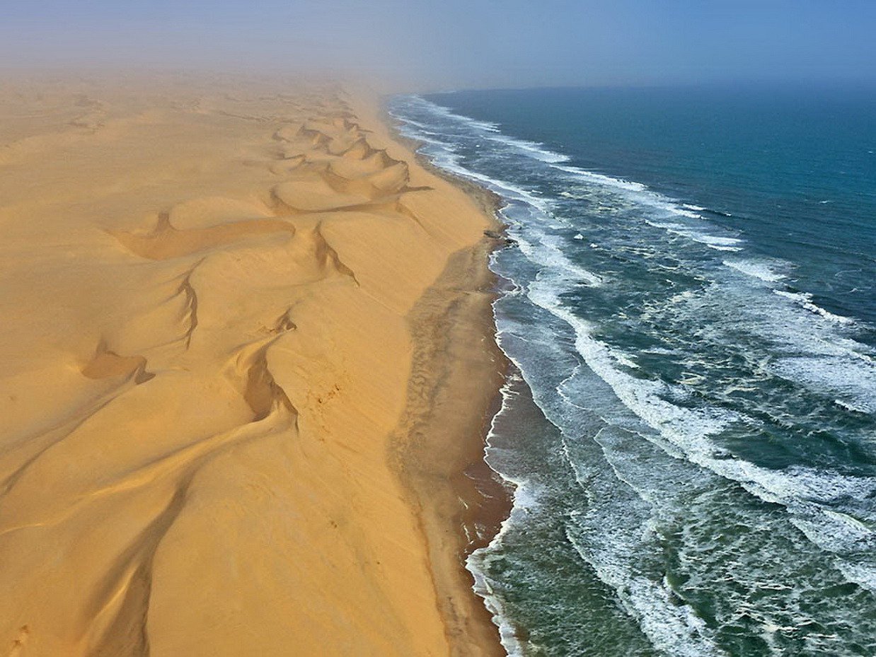 Намибия - Където пустиня и океан се срещат