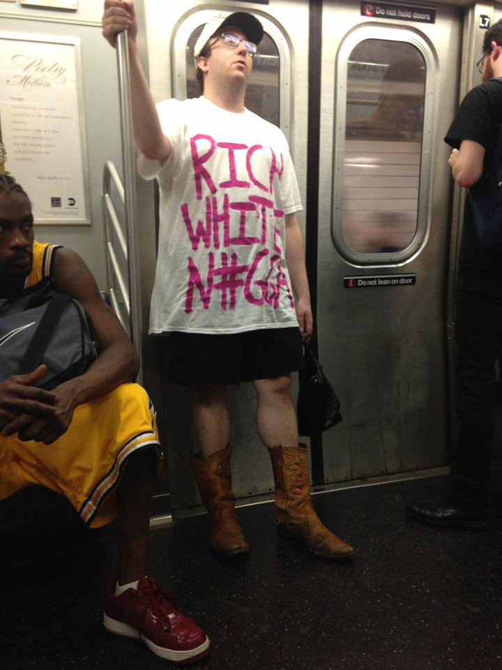 Междувременно в метрото в Ню Йорк!