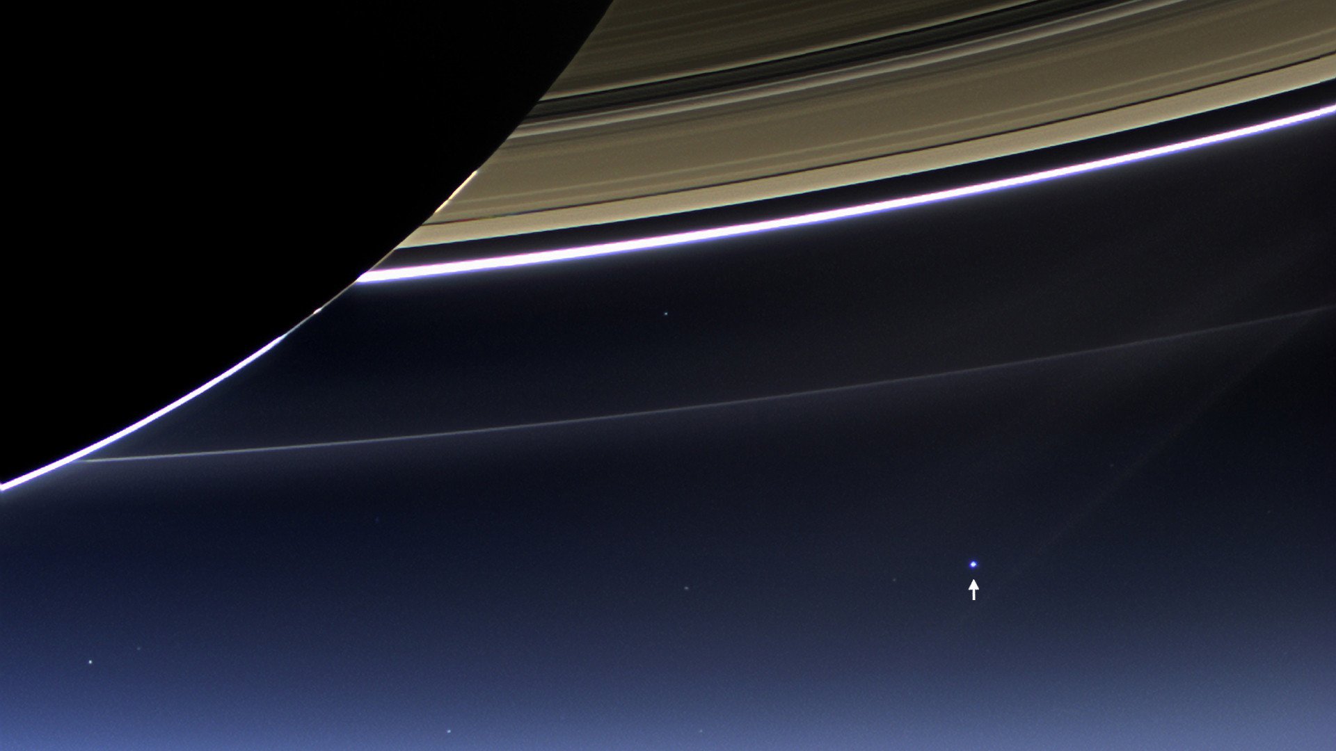 NASA - Снимка ма Земята от Сатурн!