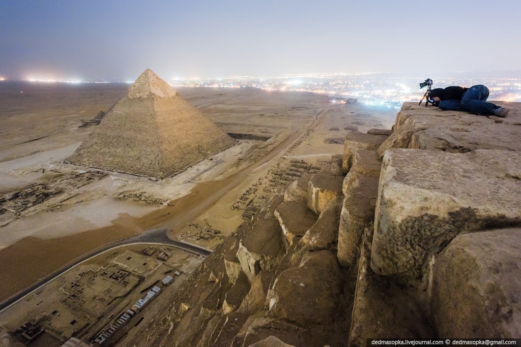Забранени снимки от върха на пирамидите в Египет!